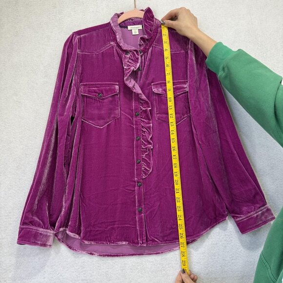 Sundance Shirt Womens Medium Purple Velvet Ruffle Snap Front Long Sleeve Blouse - Picture 2 of 9